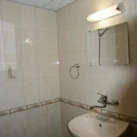 каневи Homestay