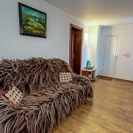 каневи Homestay