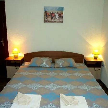 каневи Homestay