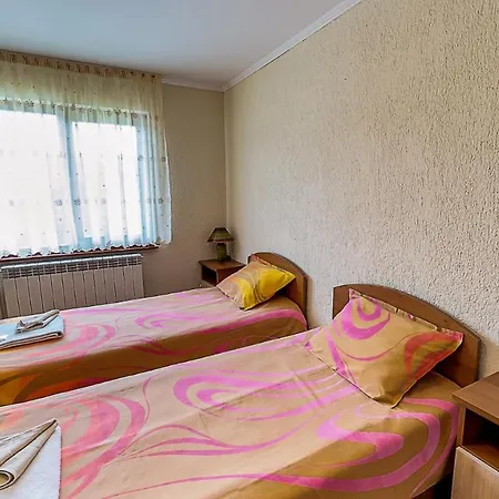 каневи Homestay