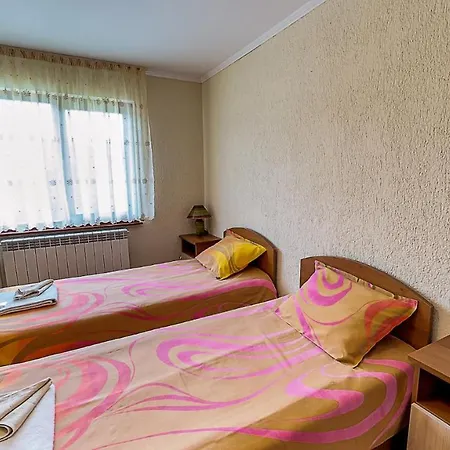 каневи Homestay